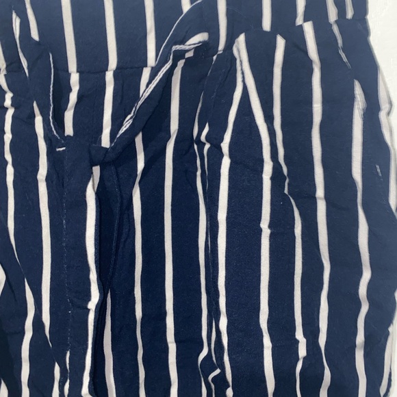 striped shorts - Picture 2 of 4